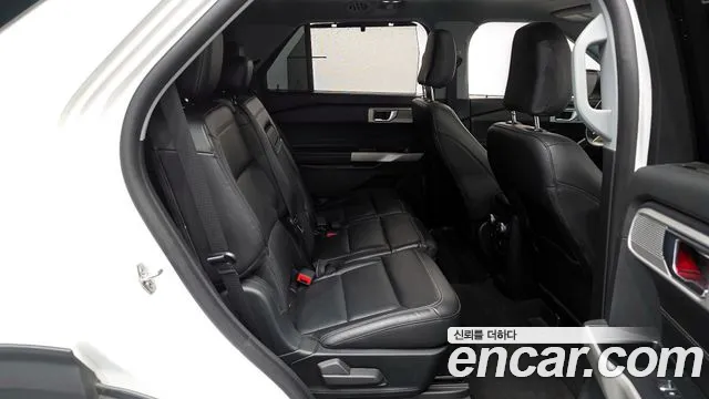 Ford Explorer 2021 — фото 12