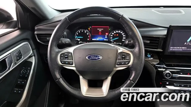 Ford Explorer 2021 — фото 13
