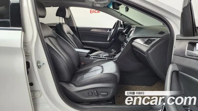 Hyundai Sonata 2016 — фото 11