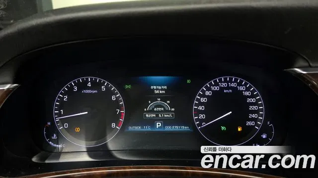 Hyundai Equus 2015 — фото 8