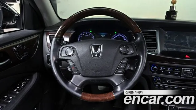 Hyundai Equus 2015 — фото 13