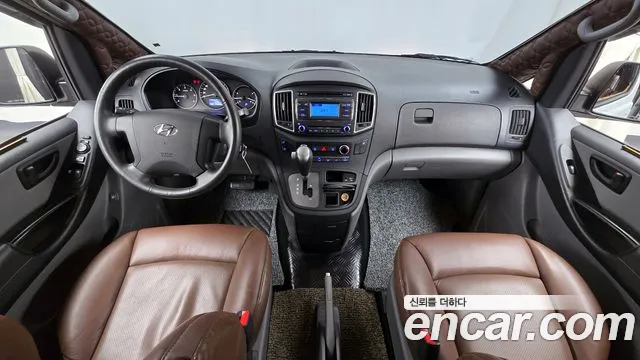 Hyundai Starex 2019 — фото 7