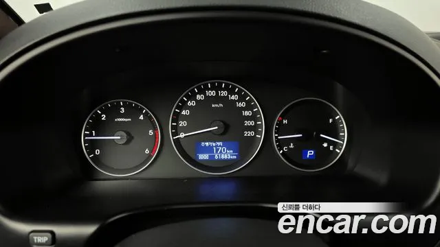 Hyundai Starex 2019 — фото 8