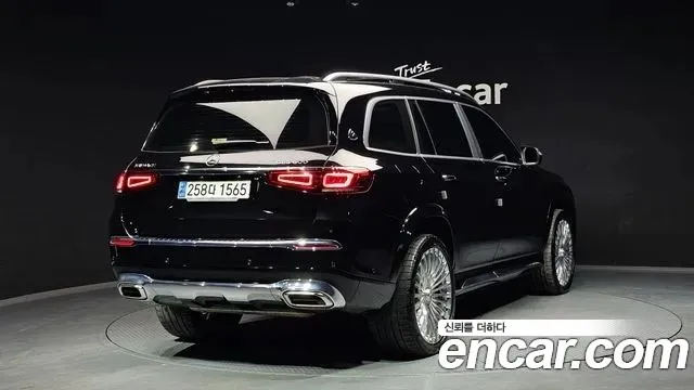 Mercedes-Benz GLS-Class 2023 — фото 2
