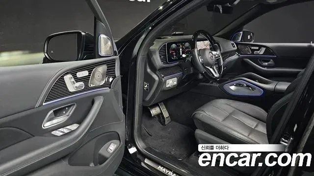 Mercedes-Benz GLS-Class 2023 — фото 11
