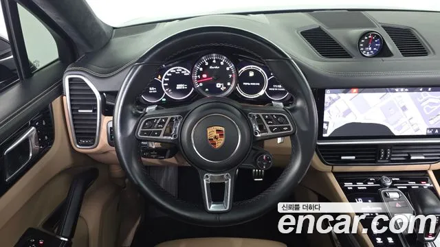 Porsche Cayenne 2020 — фото 13