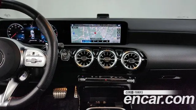 Mercedes-Benz A-Class 2022 — фото 14