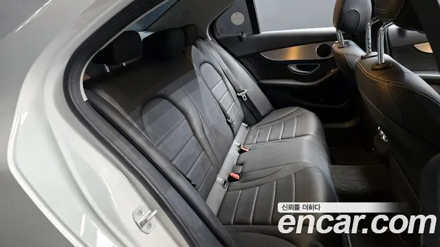 Mercedes-Benz C-Class 2016 — фото 12