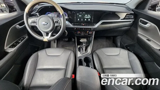 Kia Niro 2020 — фото 7