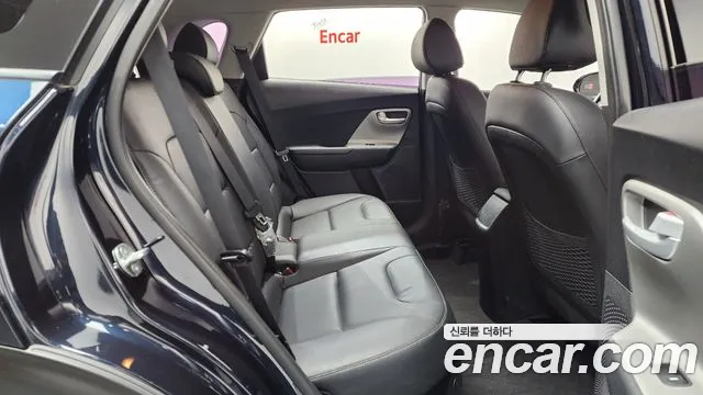 Kia Niro 2020 — фото 12