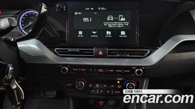Kia Niro 2020 — фото 20