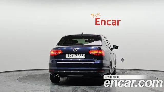 Volkswagen Jetta 2015 — фото 4