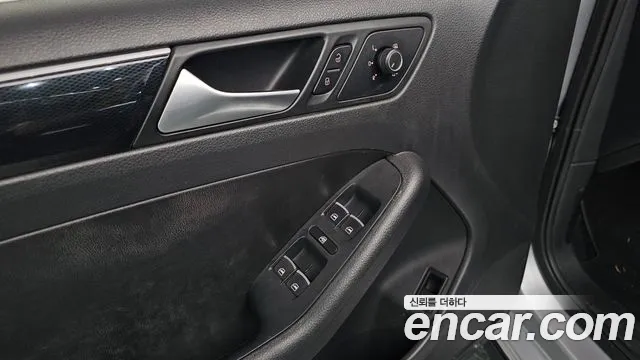Volkswagen Jetta 2015 — фото 17