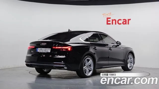 Audi A5 2023 — фото 2