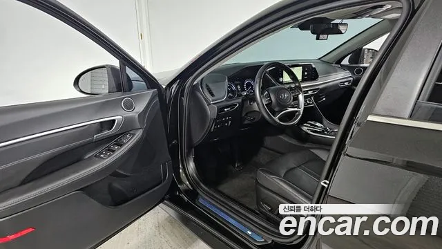 Hyundai Sonata 2022 — фото 11