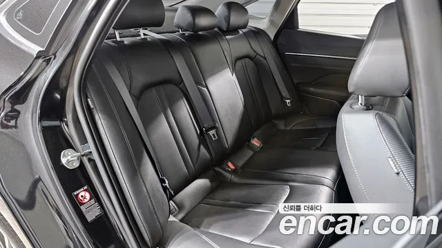 Hyundai Sonata 2022 — фото 12