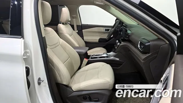 Ford Explorer 2021 — фото 12
