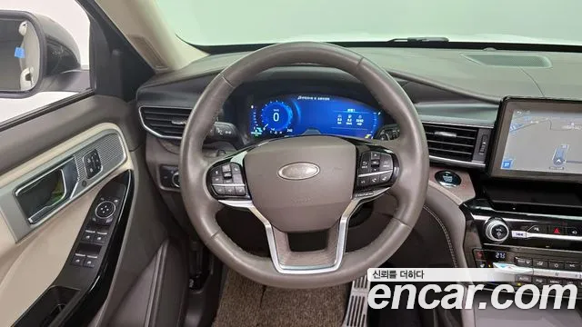 Ford Explorer 2021 — фото 14