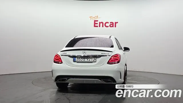 Mercedes-Benz C-Class 2017 — фото 4