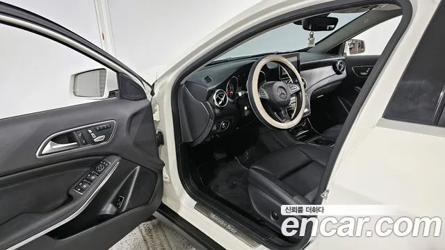 Mercedes-Benz GLA-Class 2019 — фото 11