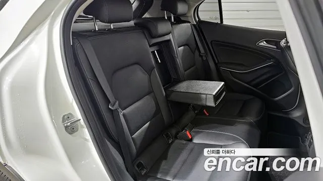 Mercedes-Benz GLA-Class 2019 — фото 12