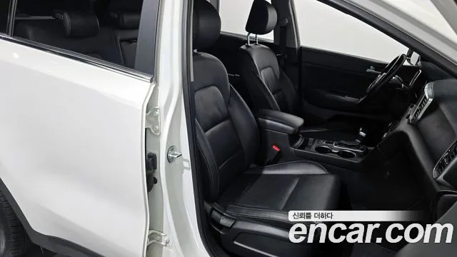 Kia Sportage 2019 — фото 10