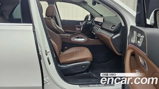 Mercedes-Benz GLE-Class 2023 — фото 11