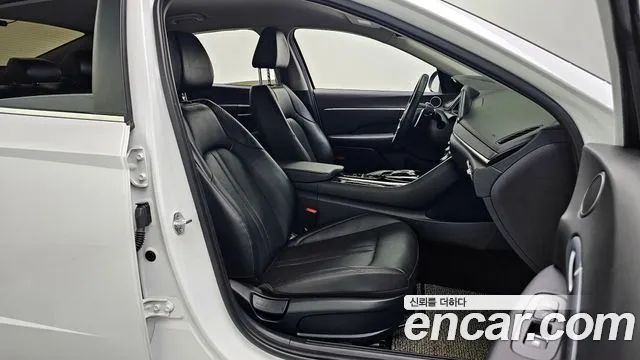 Hyundai Sonata 2020 — фото 10