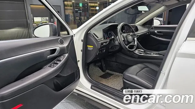 Hyundai Sonata 2020 — фото 11