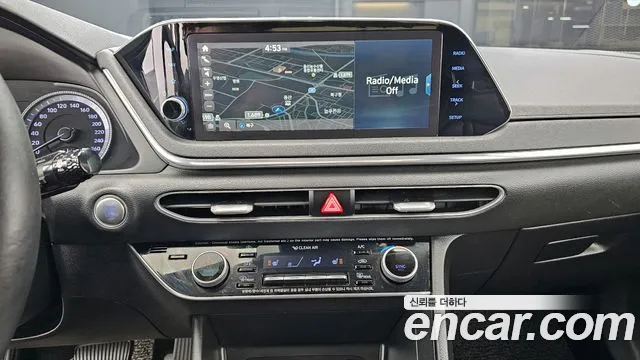 Hyundai Sonata 2020 — фото 15