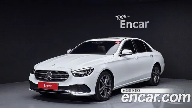 Mercedes-Benz E-Class 2023 — фото 1