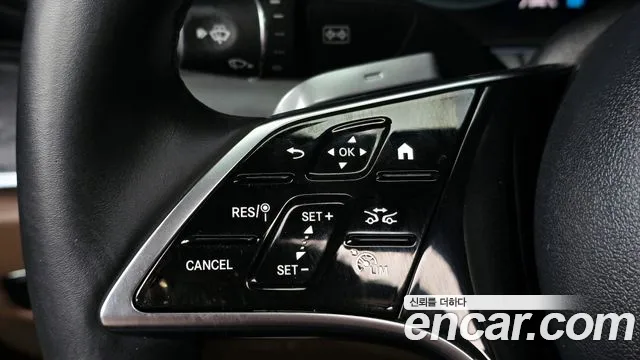 Mercedes-Benz E-Class 2023 — фото 14