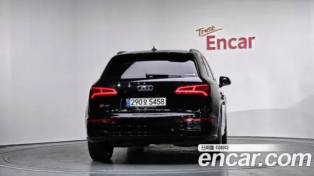 Audi SQ5 2020 — фото 4