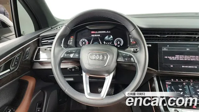 Audi Q7 2022 — фото 13