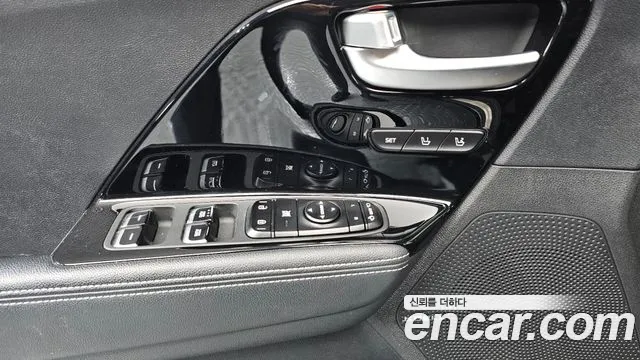 Kia Niro 2021 — фото 13