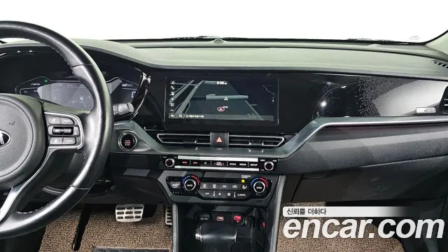 Kia Niro 2021 — фото 17