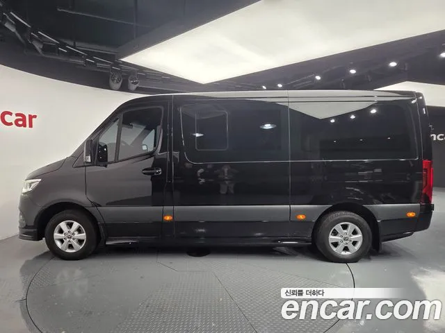 Mercedes-Benz Sprinter 2023 — фото 20