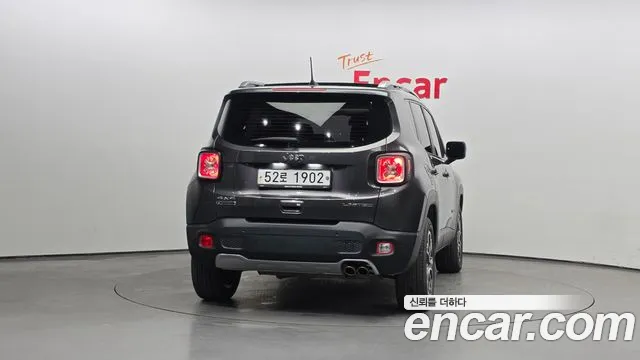 Jeep Renegade 2018 — фото 4