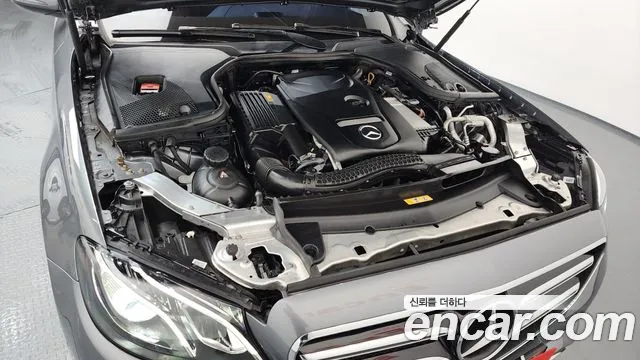 Mercedes-Benz E-Class 2020 — фото 6