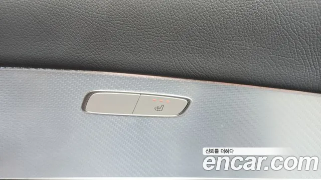 Mercedes-Benz E-Class 2020 — фото 19