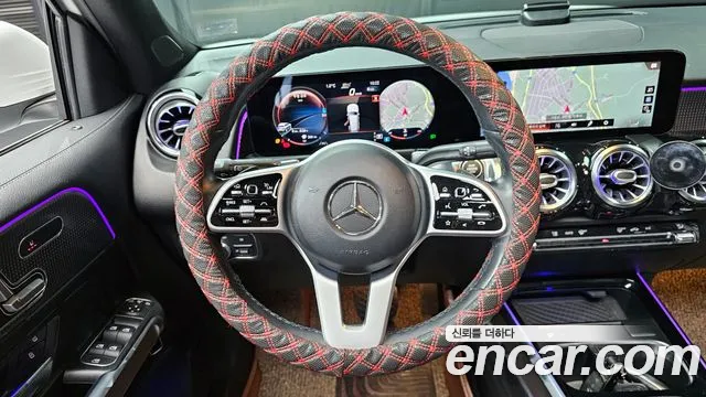 Mercedes-Benz GLB-Class 2021 — фото 13