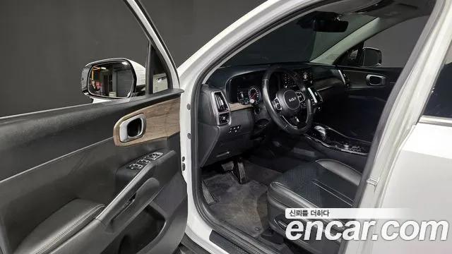 Kia Sorento 2022 — фото 10
