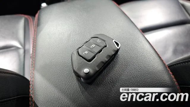 Jeep Wrangler 2021 — фото 18