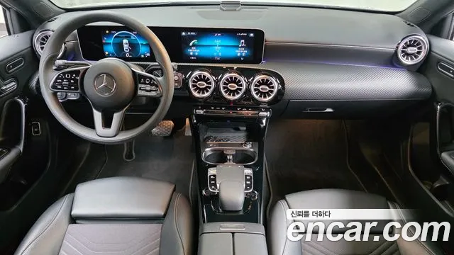 Mercedes-Benz A-Class 2020 — фото 7