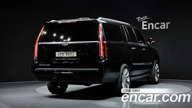 Cadillac Escalade 2017 — фото 2