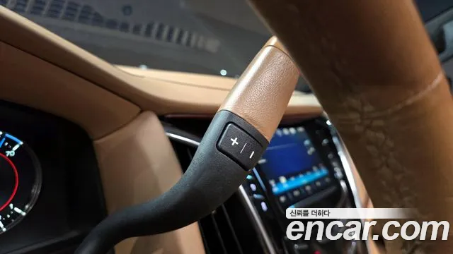 Cadillac Escalade 2017 — фото 9