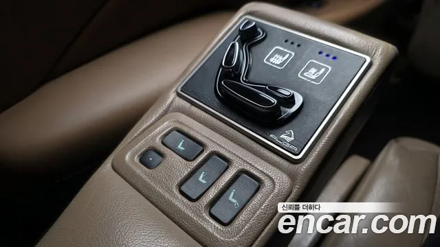 Cadillac Escalade 2017 — фото 19
