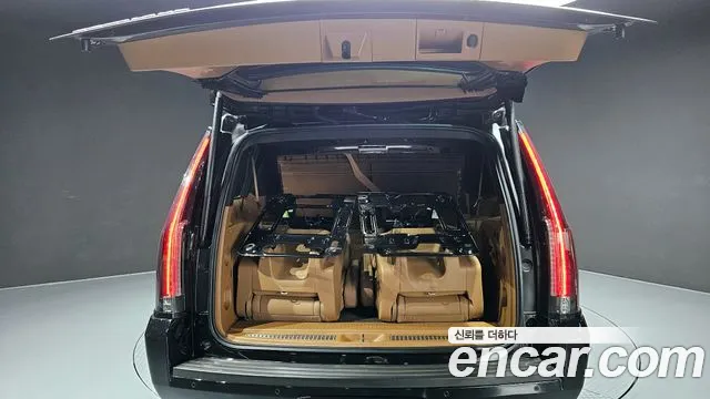 Cadillac Escalade 2017 — фото 20