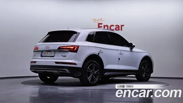 Audi Q5 2022 — фото 2