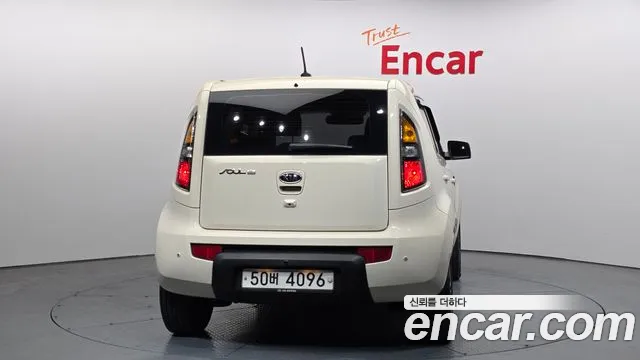 Kia Soul 2011 — фото 4